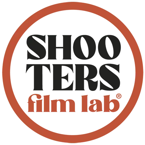 10. LOGO-SHOOTERS-SIN-FONDO-36-copia.png - Revela't 2026 Logotip Shooter Film Lab